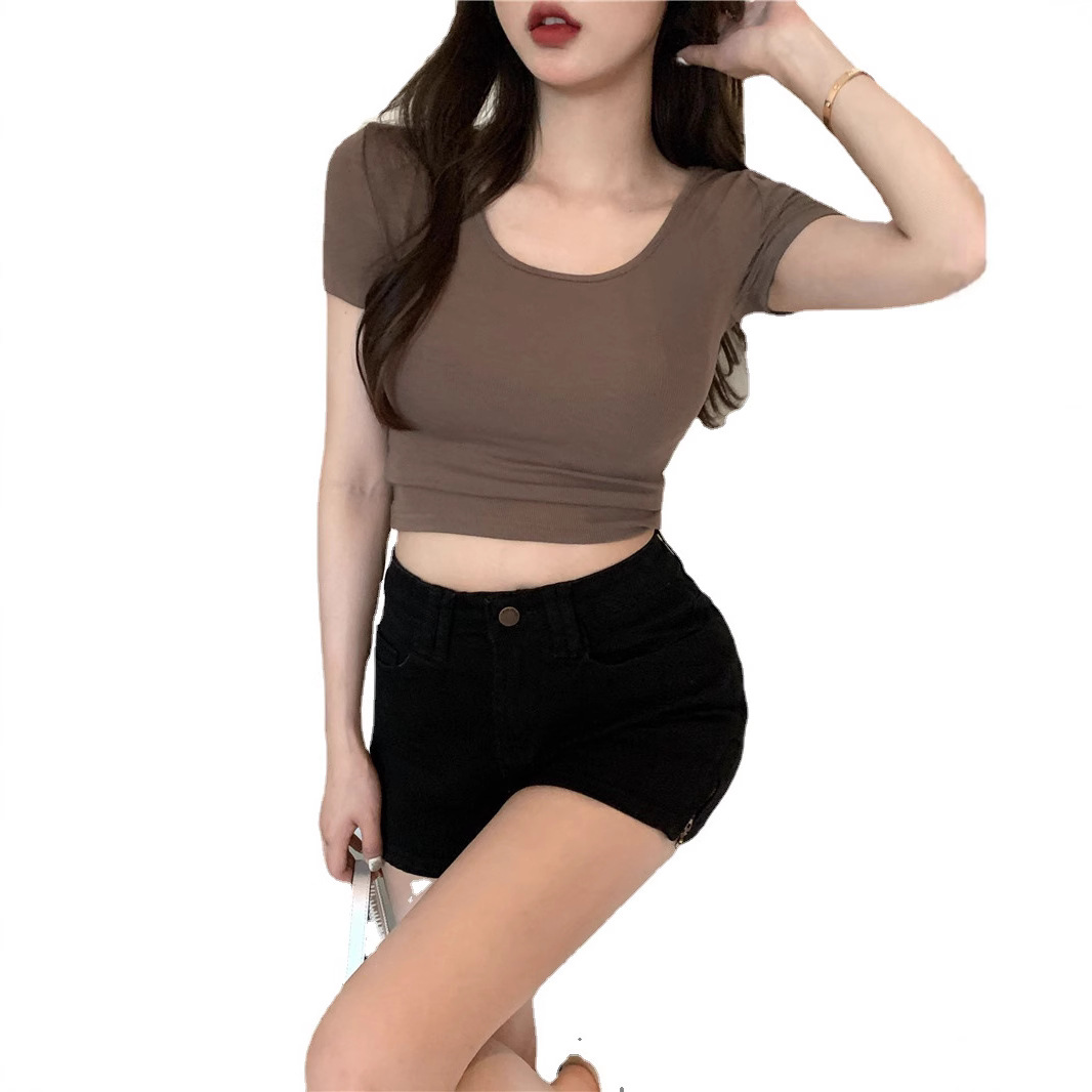 Camiseta de verano para mujer, top corto ajustado blanco de moda, estilo Pure Desire, top de manga corta ajustado dulce y picante, nuevo modelo 2026.