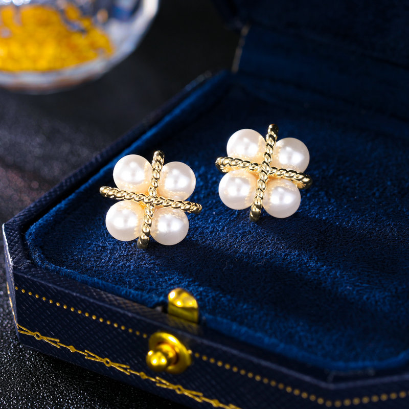 Small design woven sophisticated universal earrings from pearl