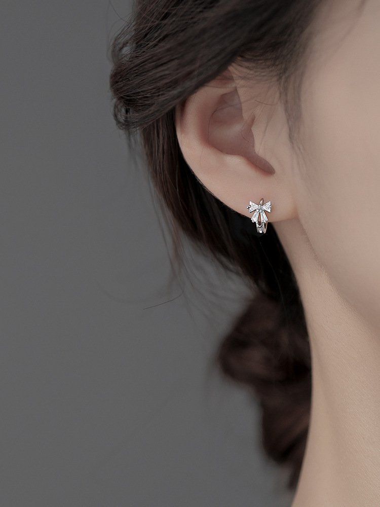 Sunburst Sparkling Diamond Bow Earrings For Women Elegant Design_voghion.com
