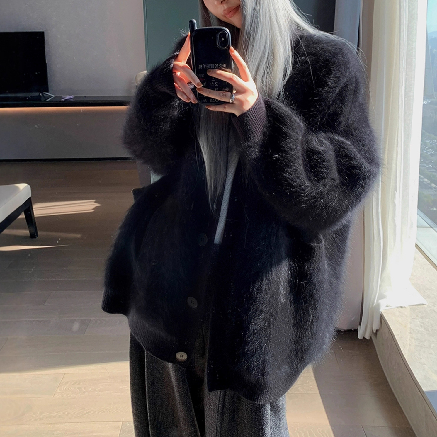 早秋新款韩系穿搭慵懒风水貂绒针织开衫宽松显瘦松弛感毛衣外套女