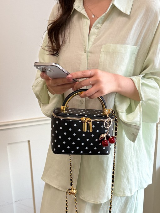 Bolso para mujeres 2026 nueva popular onda punto caja de mano bolso cuadrado de alta calidad sensación ligera de lujo cadena de moda bolso de mano