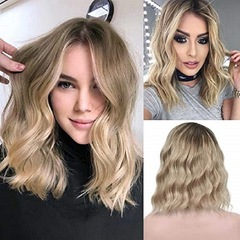 ヨーロッパとアメリカの女性用ウィッグ、染められたミディアムロングヘア、グラデーショングラデーションゴールド、ミッドパートウェーブカーリーウィッグ、クロスボーダー在庫卸売