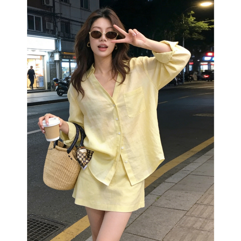 Lazy and Relaxed Summer Outfit for Women 2026 New Style V-Neck Shirt + Short Skirt, a Complete Set of Thin Clothing for a Refined and Intellectual Look
