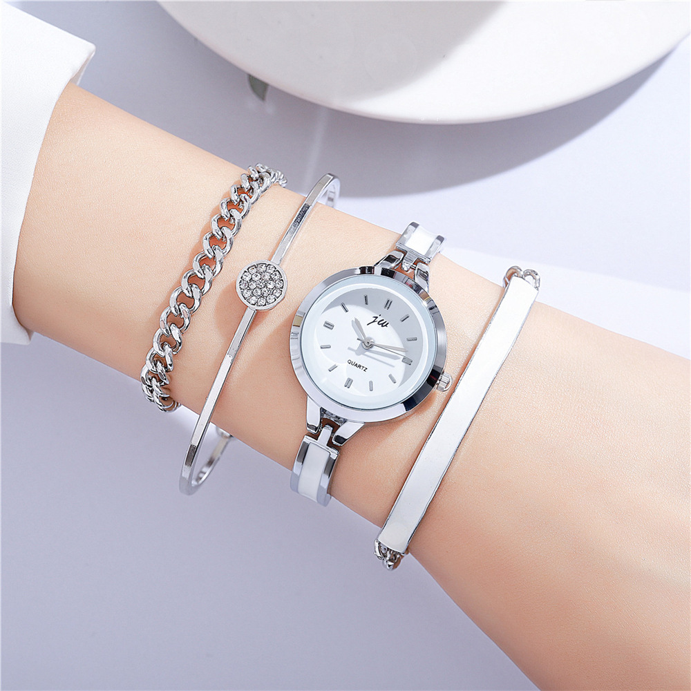 Fine Bracelet Style Quartz Watch Fashion Decorative Bracelet Watch Set Wholesale display picture 2