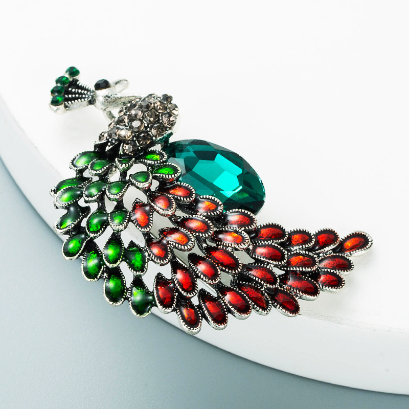 Colorful Peacock Shape Inlaid Diamond Brooch Wholesale Nihaojewelry display picture 4