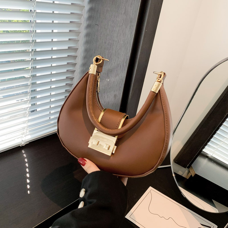 Bolso de hombro de cercanías simple bolso de las axilas retro de las mujeres 2023 nicho de otoño nuevo bolso de mensajero del color del caramelo bolsas