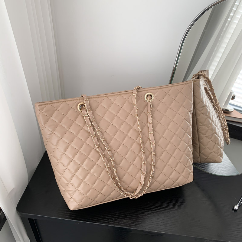 Gran capacidad gran bolsa para las mujeres 2023 nuevo estilo coreano de moda todo partido bolso de hombro mensajero bolsa rómbic cadena bolsa