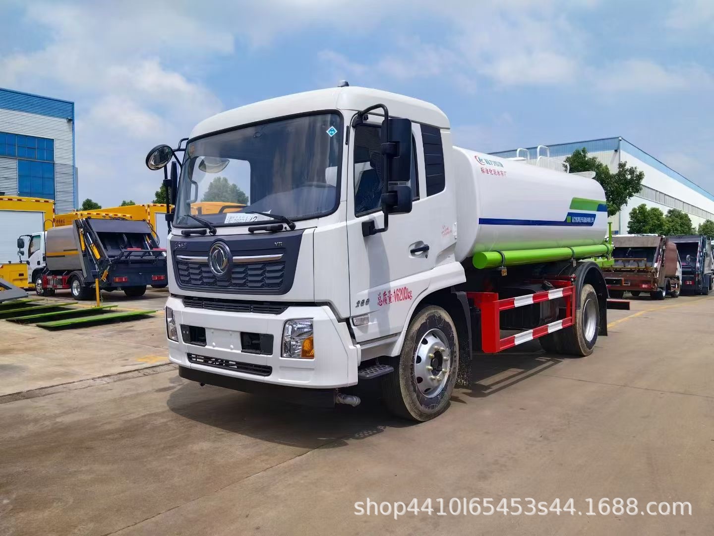 Direct Supply from the Manufacturer: Dongfeng Tianjin 15-Cubic-Meter Sprinkler Truck Manufacturer, 15-Ton Landscaping Irrigation Truck