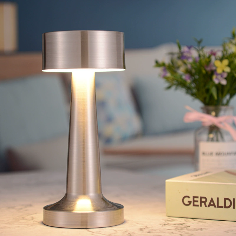 Светодиодная настольная лампа, сенсор, USB, защита зрения, 10,5×10,5×10,5 см, несколько оттенков