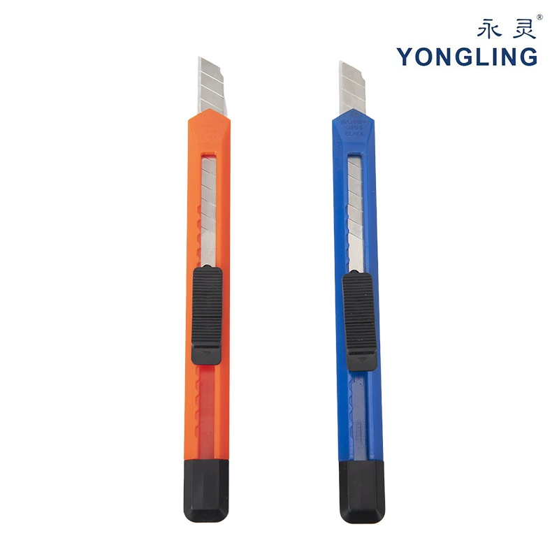 Индивидуальный маленький универсальный нож 11 г, компактный и удобный для переноски, пластиковый офисный нож для бумаги ручной работы, поставляемый производителем.