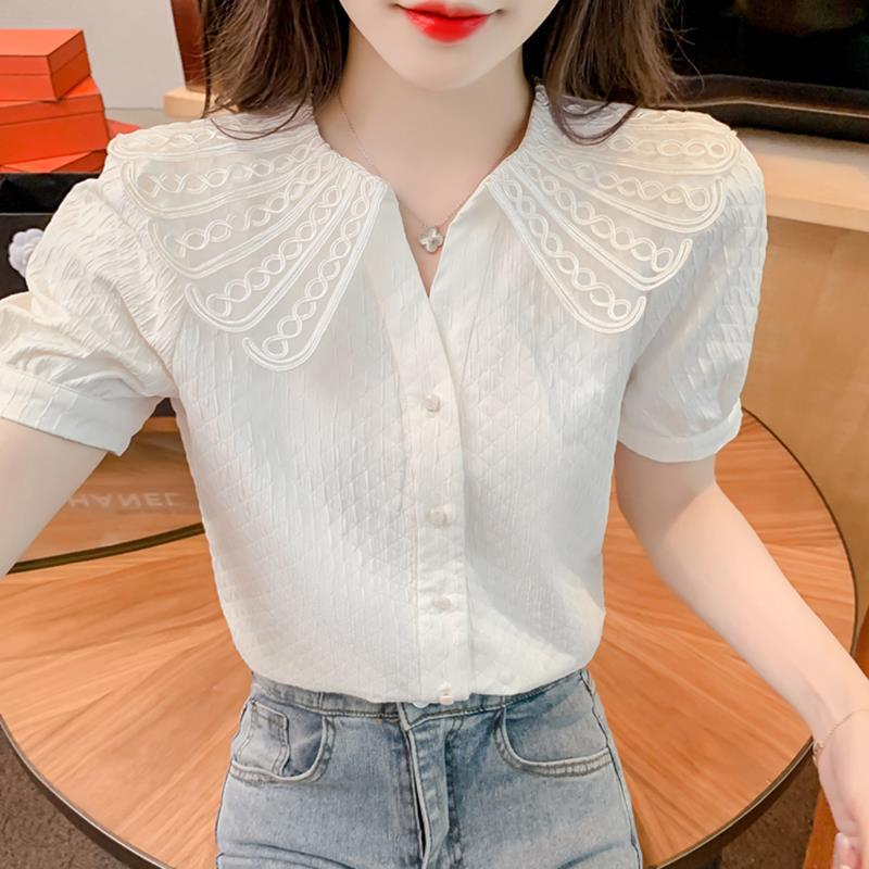 2024 new summer short-sleeved shirt women's high-grade design sense niche French lace doll collar top women