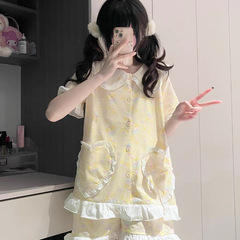 黄色のレースの餅のパジャマの女性の夏の新型のかわいい学生の半袖の半ズボンの家の服のスーツは外で着ることができます。
