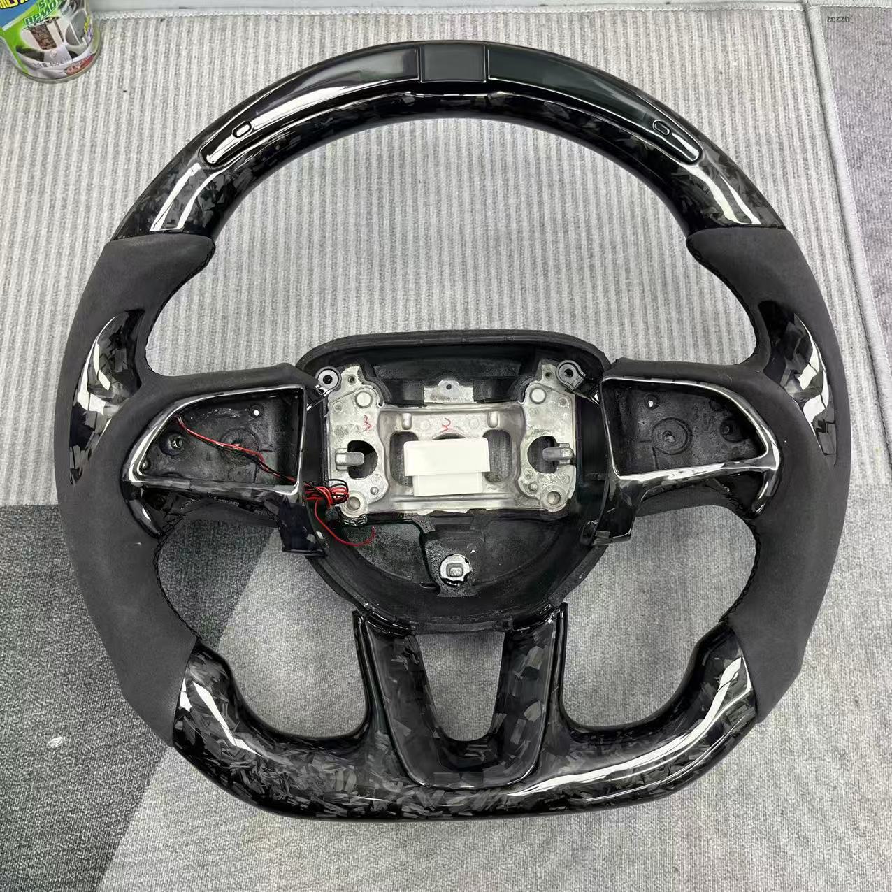 Customized Carbon Fiber Steering Wheel Suitable for Dodge Challenger Srt Dodge Hellcat Charger Modified with Led Lights
