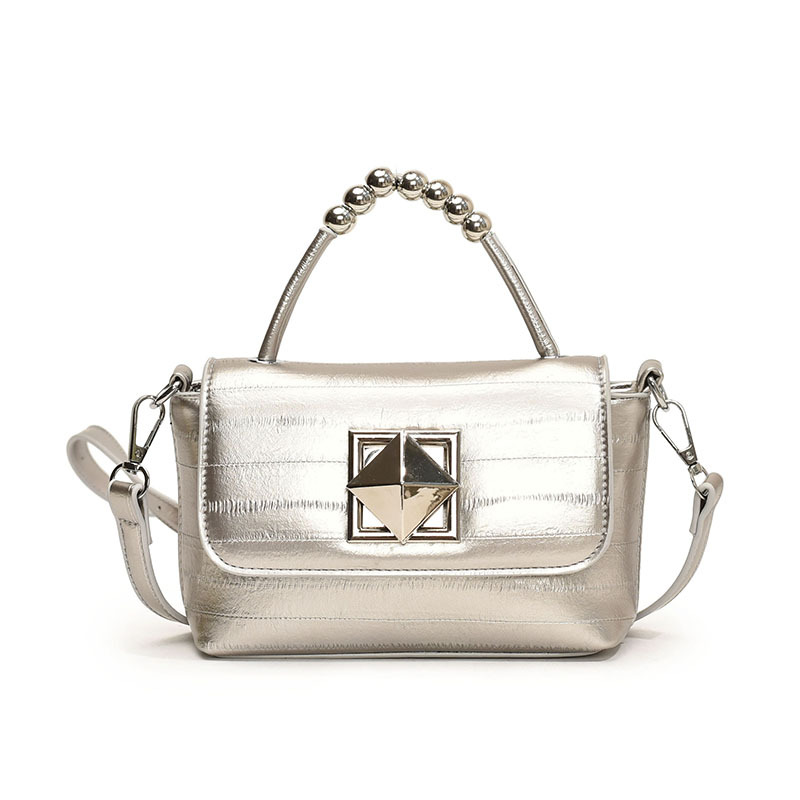 Bolso de mano caliente de verano 2024, nuevo bolso de mujer, bolso pequeño de moda coreano, bolso de mochila casual universal.