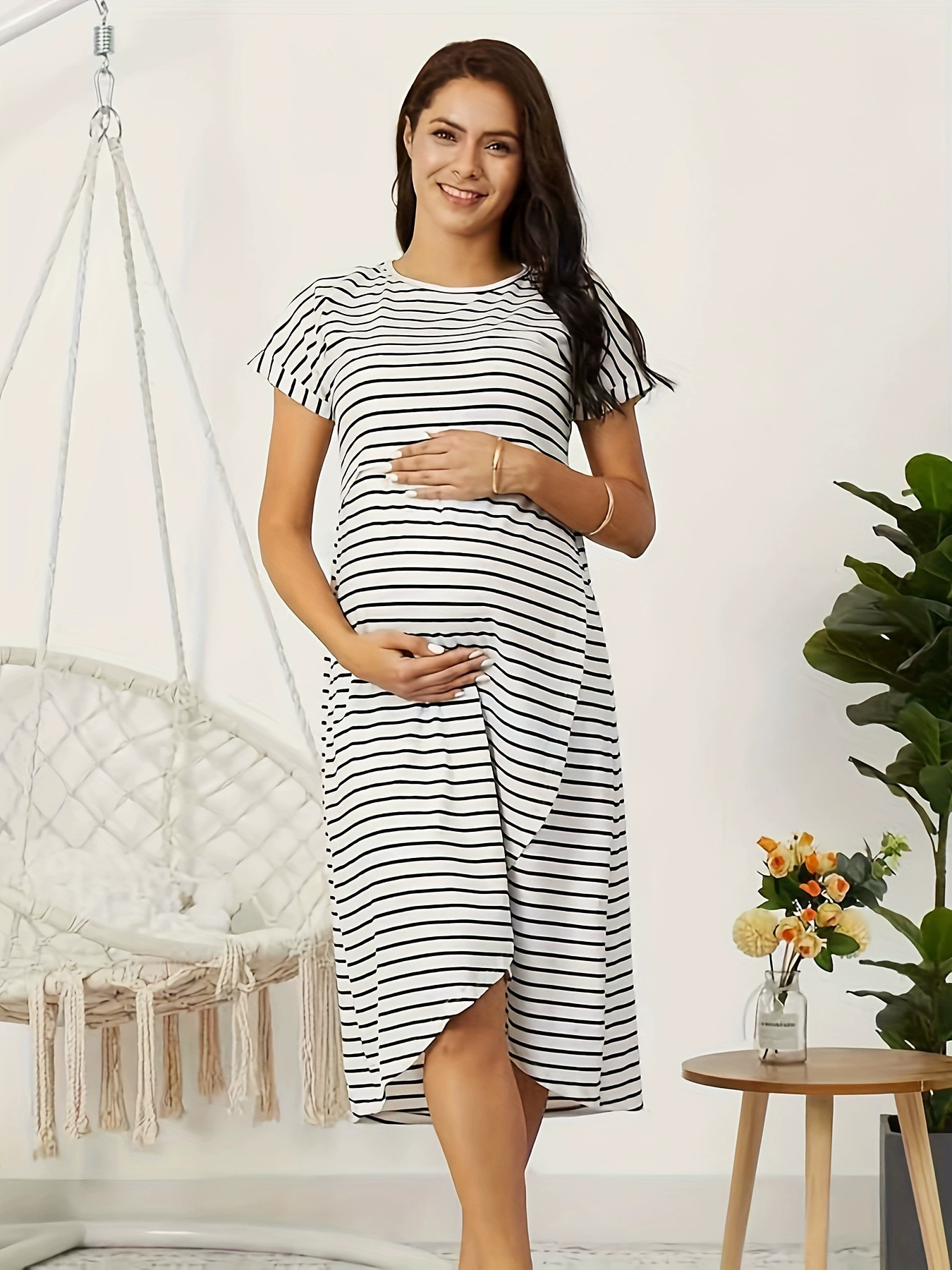 Мягкое полосатое платье для беременных Мягкое удобное полосатое платье для беременных