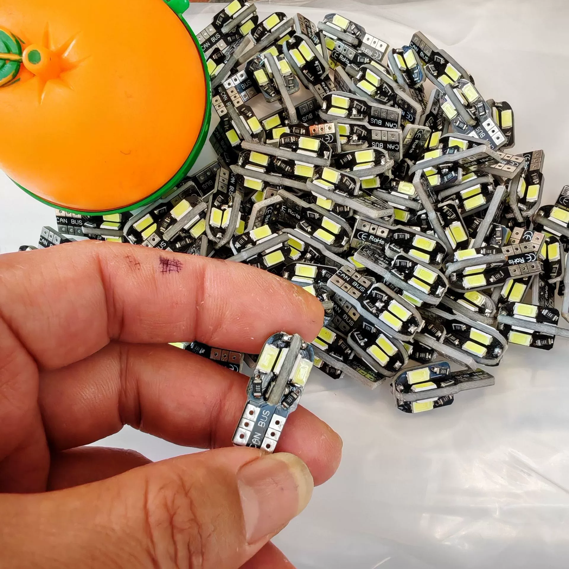 CANBUS t10 5730 8SMD декодированная лампа для чтения