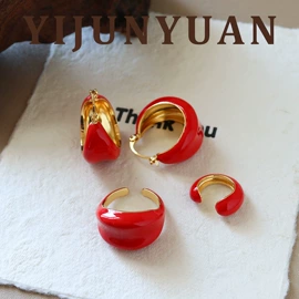 耳环;项链;耳钉