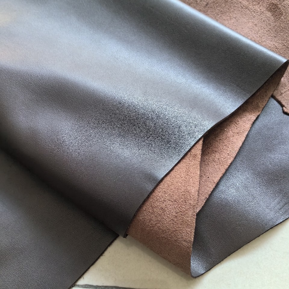 义乌真皮头层牛皮咖啡色纳帕皮1.4 MM箱包皮鞋面皮皮带皮饰品皮批