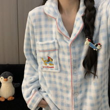 卡通刺绣腊肠狗大码睡衣女秋冬珊瑚绒加厚保暖蓝格家居服厂家现货