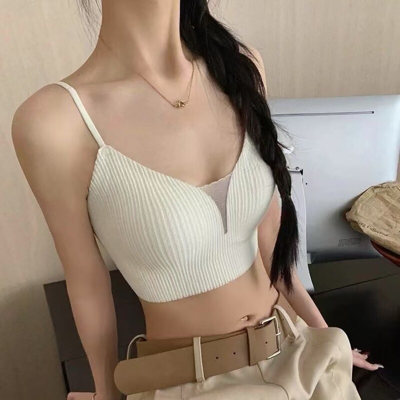 French Lace Splicing Triangle Cup Camisole with Breast Pads Spring and Summer Bubble Cloth Beautiful Back Bra All in One 2520 French Lace Splicing Triangle Cup Camisole with Breast Pads Spring and Summer Bubble Cloth Beautiful Back Bra All in One 2520