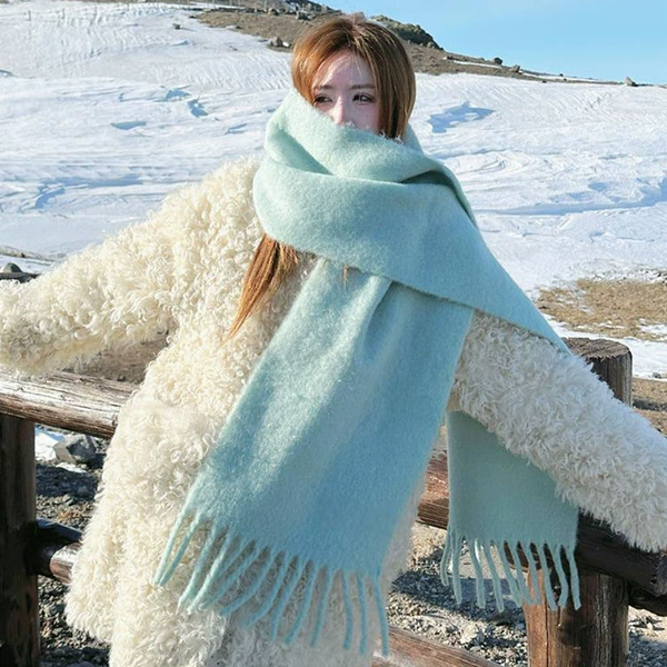 Mohair mint green
