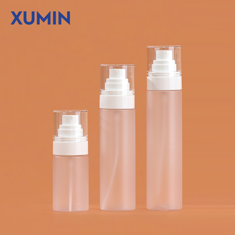 Botella de aerosol cosmético en stock 50ml botella de agua de maquillaje transparente / esfoliada botella de toner 100 - 120ml