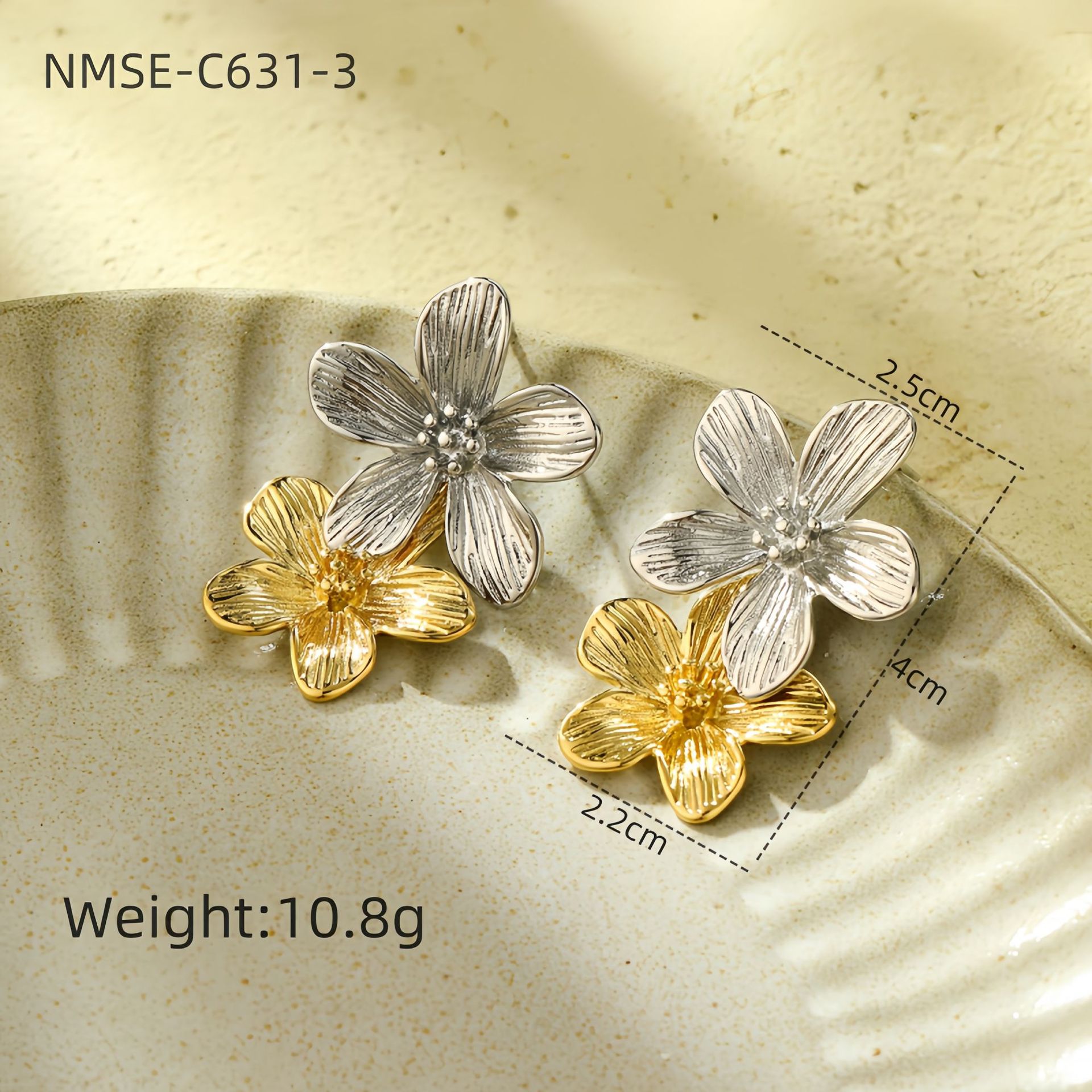 Retro Style PVD Coated Real Gold Plated Flower 304 Stainless Steel Retro Waterproof Non Tarnish Ear Studs