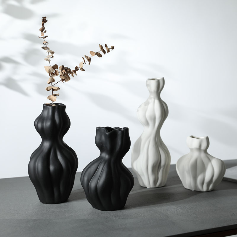 Negro y blanco silencioso viento de cerámica decoración floral decorativa floral de sala de estar abstracta decoración de vasos de flores retro