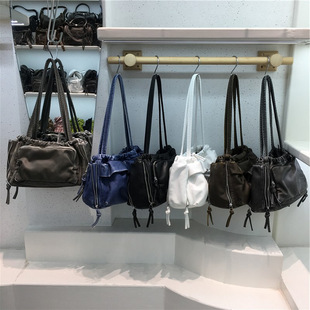 С���� �¿��p�玧���f�͹ņμ����ڴ������ɫ�C܇Ҹ�μ��