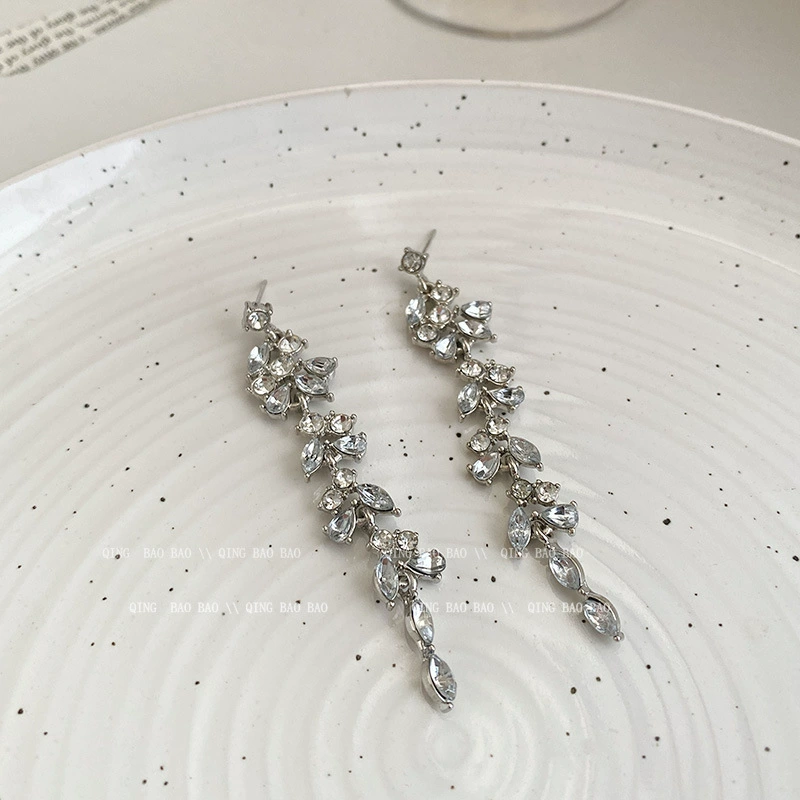 Серьги S925 серебро, игла, легкая роскошь цветочный дизайн, модный корейский стиль, множество цветов