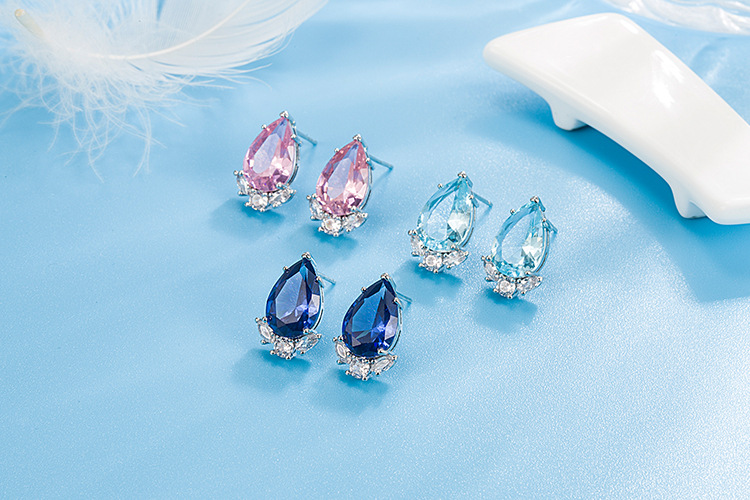 Glam Water Droplets Copper Inlay Zircon Ear Studs 1 Pair