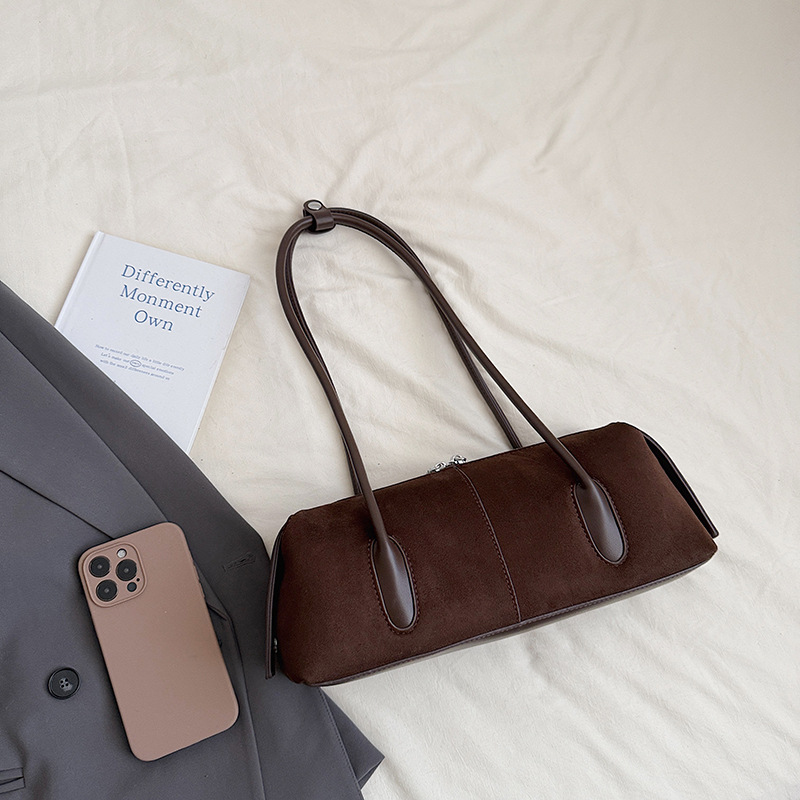 Women's 2025 Autumn/Winter New Suede Long Handle Underarm Baguette Bag Niche Versatile Retro Shoulder Commuter Bag - Thumbnail 3
