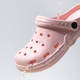 Thick-soled hole shoes men's summer outdoor 2024 new non-slip beach sandals poop feeling outdoor slippers for women