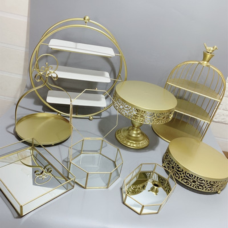 Decoración de mesa de postres de boda de oro, estante de pastel europeo, propósitos de boda, bandeja de pastel de encaje, estante de refrigerio de hierro forjado, 12 juegos image 24