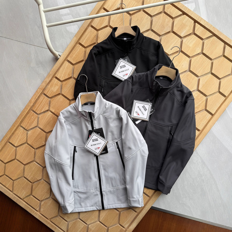 New Autumn and Winter Outdoor Men's Stand-Up Collar Plus Velvet Soft Shell Jacket Can Be Used for Outdoor Commuting and Is Durable and Solid 9827
