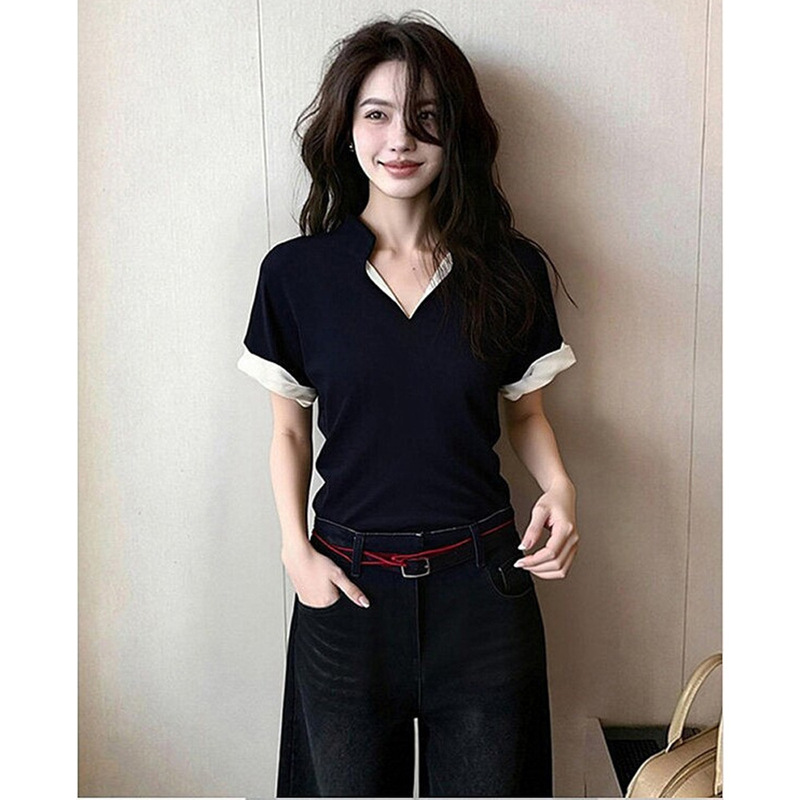 Black V-Neck Short-Sleeve T-Shirt for Women, Summer 2026 New Style, Korean-Style Beautiful Top for Summer Ootd Outfits
