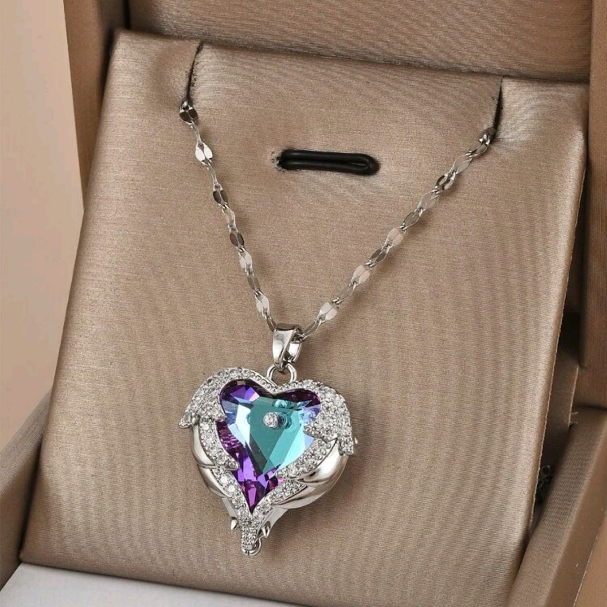 Collar de corazón de océano para mujer – colgante de cristal en forma de corazón, cadena de clavícula de acero inoxidable
