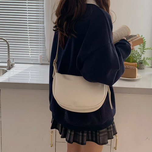 High-end niche small bag women's bag 2024 new fashion casual black one-shoulder crossbody bag versatile dumpling bag