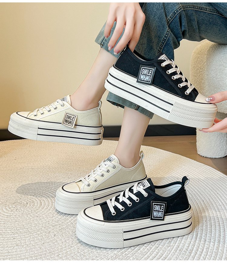Women's Letter Graphic Platform Canvas Shoes - Image 1
