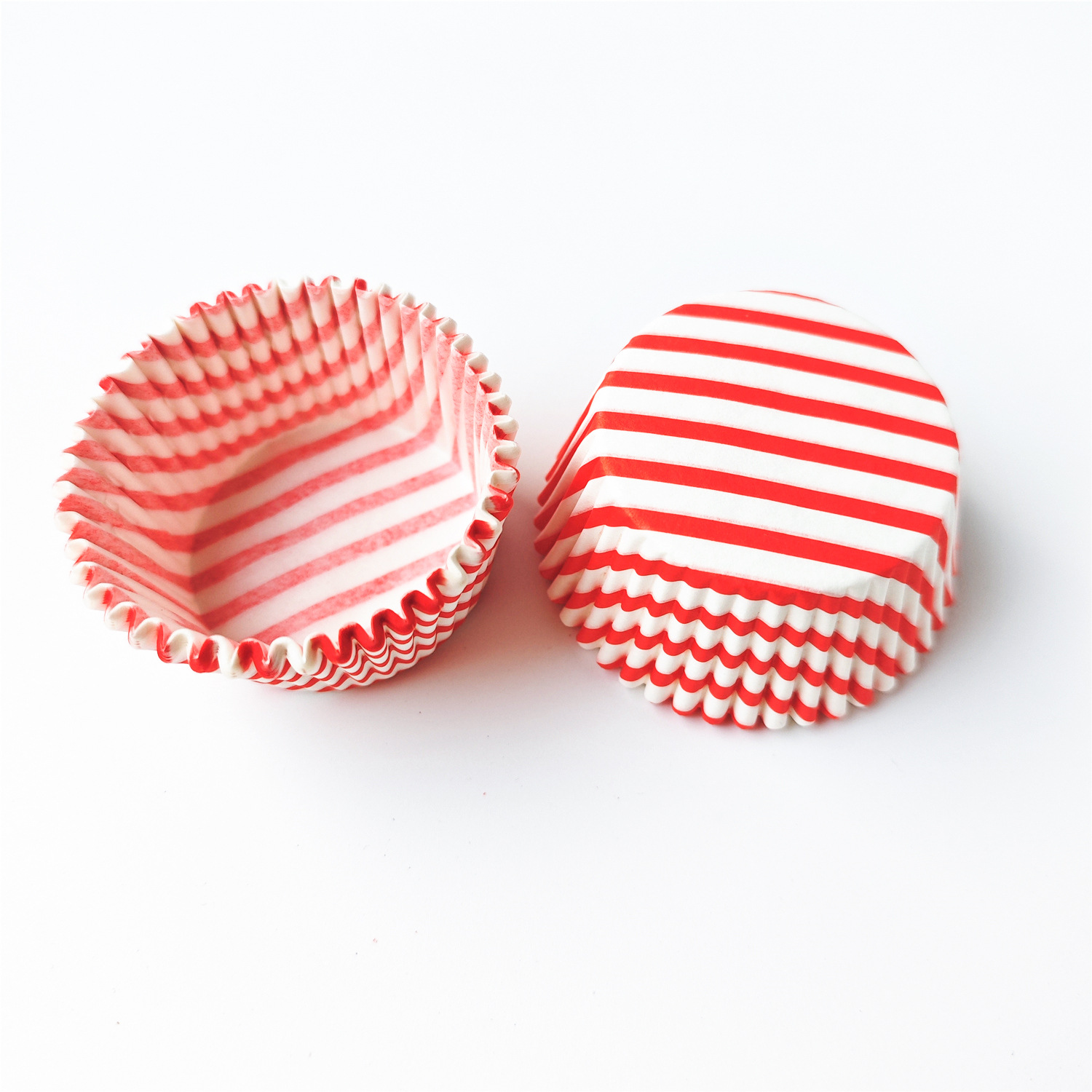 100 pcs / caja Xue Mei Niang soporte de papel para pastel medio soporte de papel para hornear tazas de papel muffin relleno soporte de papel a prueba de aceite