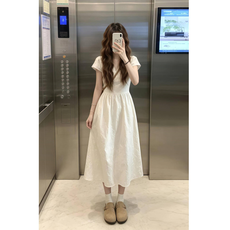 Gentle style white short-sleeved dress for women, 2026 summer new French long dress, extremely beautiful and elegant for petite figures Gentle style white short-sleeved dress for women, 2026 summer new French long dress, extremely beautiful and elegant for petite figures