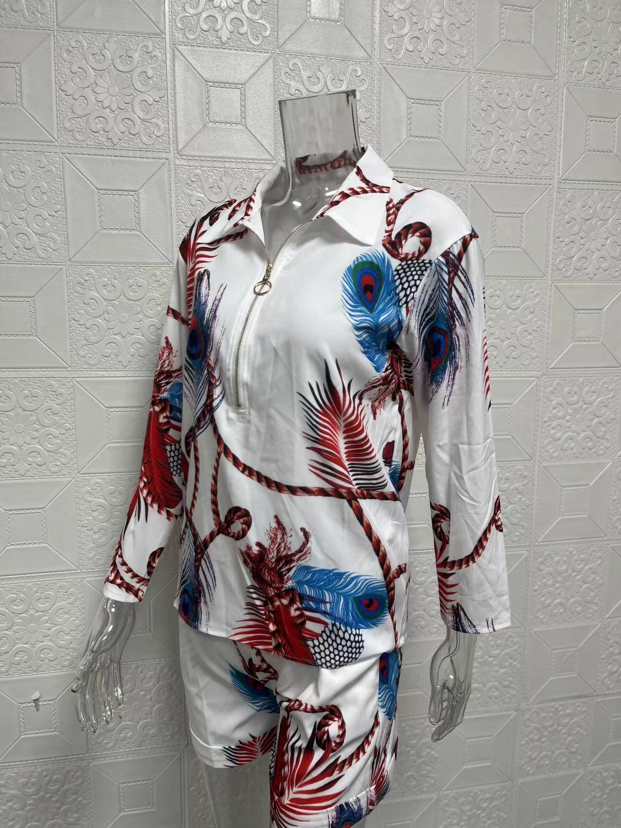 Ensemble deux pièces pour femmes, haut à manches longues, short imprimé avec fermeture éclair, nouvelle collection automne 2024_voghion.com