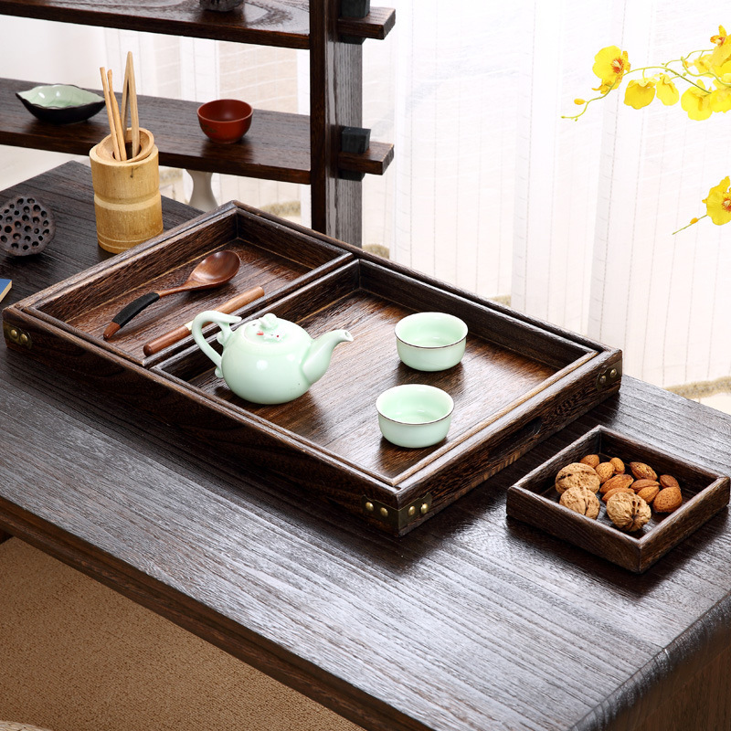 北欧の軽い豪華な囲炉裏でお茶を煮ます。|undefined