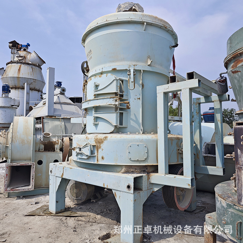 出售一台黎明重工二手欧版雷蒙磨粉机 138型九成新磨粉设备成色好