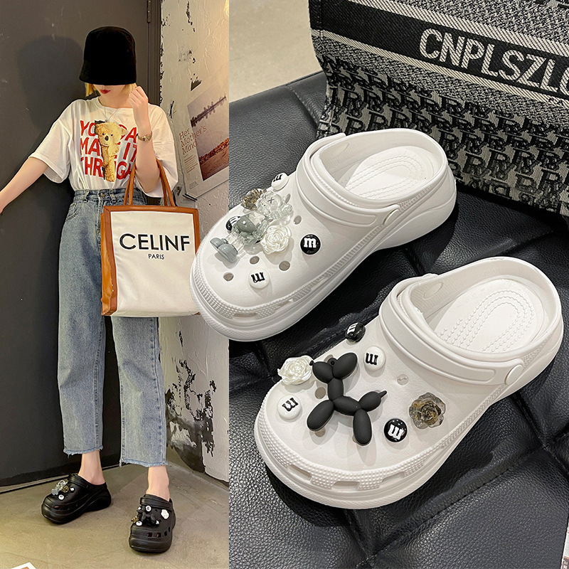 Thick-soled heightening hole shoes women's summer new Baotou outerwear Beach Tide platform shoes DIY cartoon sandals wholesale