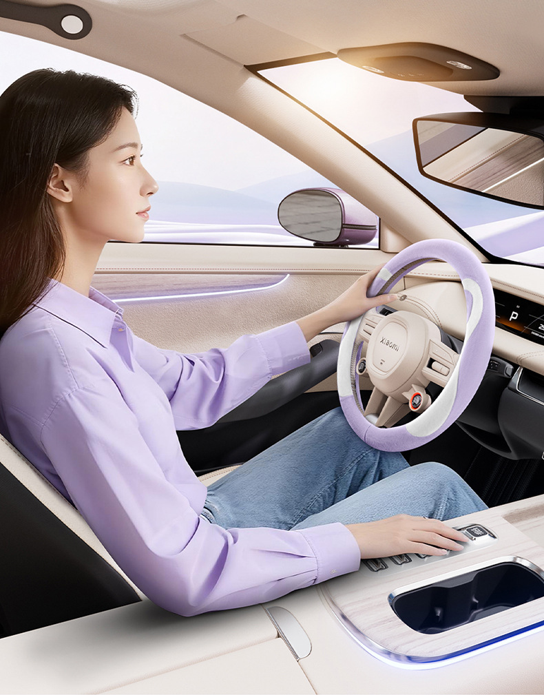 Universal steering wheel cover for all seasons, wear-resistant, non-slip, breathable, versatile round steering wheel cover