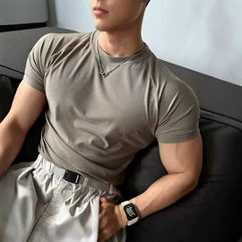 男式休闲短裤;男式T恤;男式背心