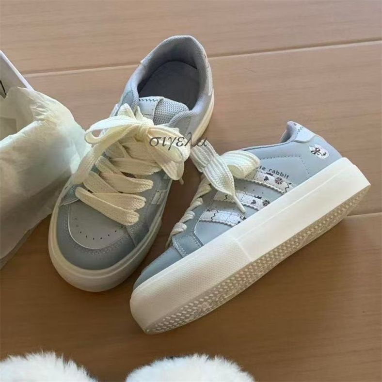 Redonda cabeza de mujer suela de nicho de diseño de mujer 2026 primavera nuevos estudiantes lindos zapatos transpirables de estudiantes pequeños blancos