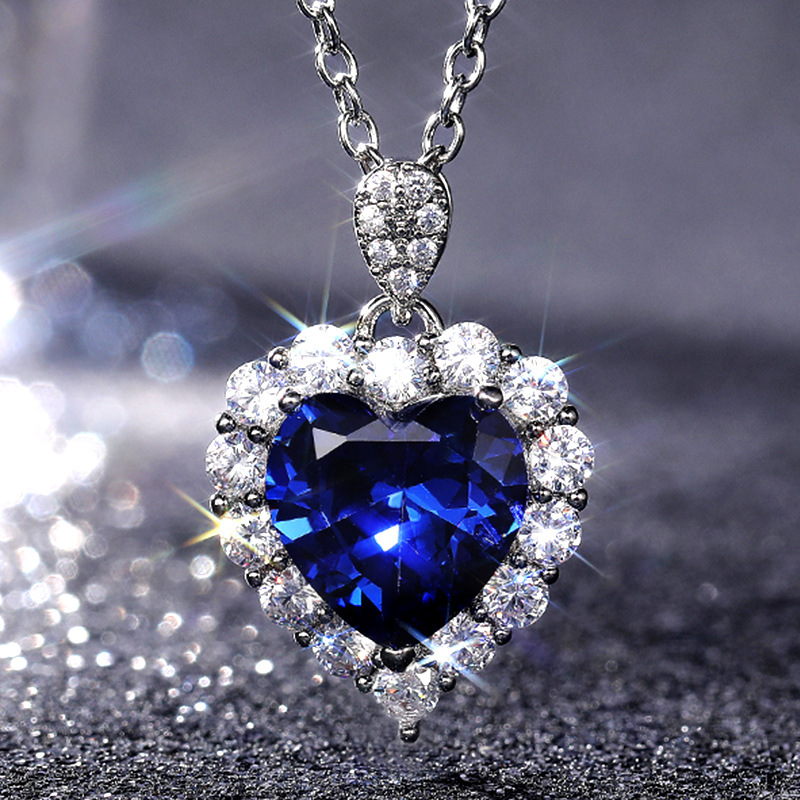 fashion new inlaid royal blue love-shaped copper necklace
