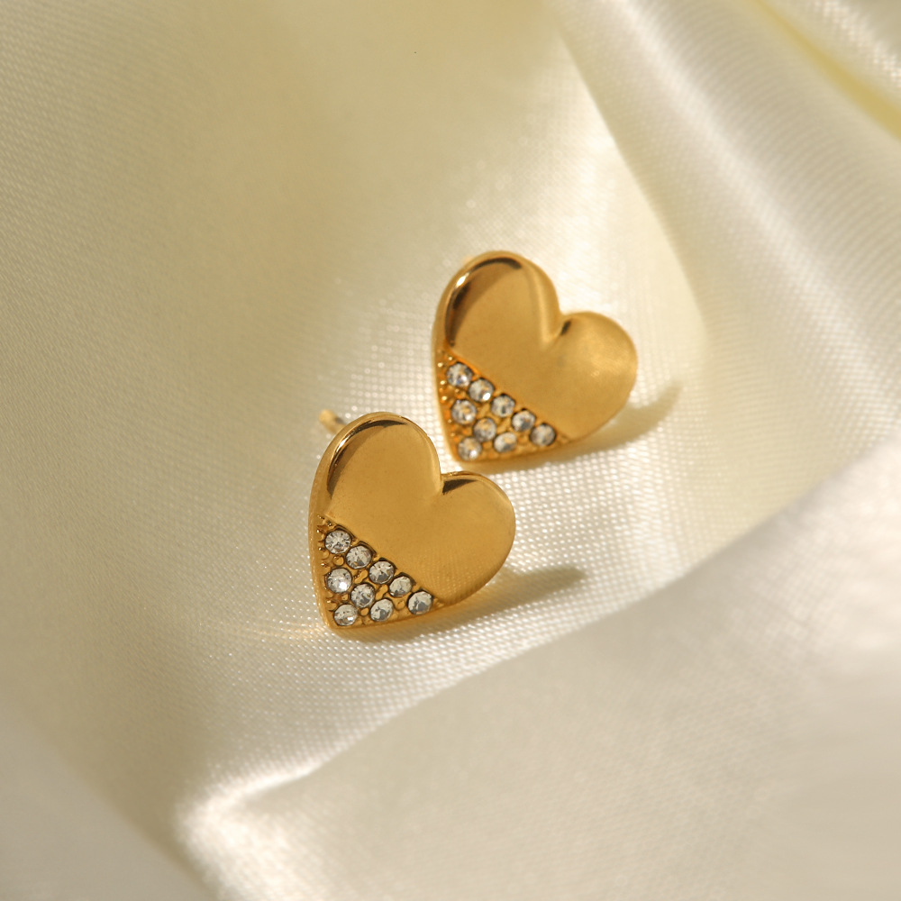 Sweet Heart Shape Stainless Steel Gold Plated Artificial Diamond Ear Studs 1 Pair